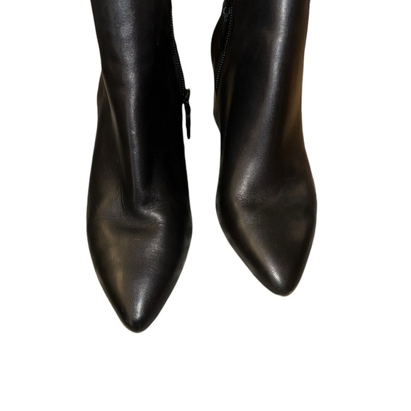 Cole Haan Elyse Bootie in Black, Block Heel, Pointed Toe, Zipper Closure sz 5b - Picture 5 of 13